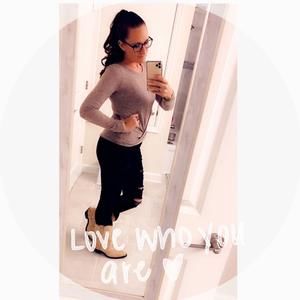 Meet your Posher, Brittany